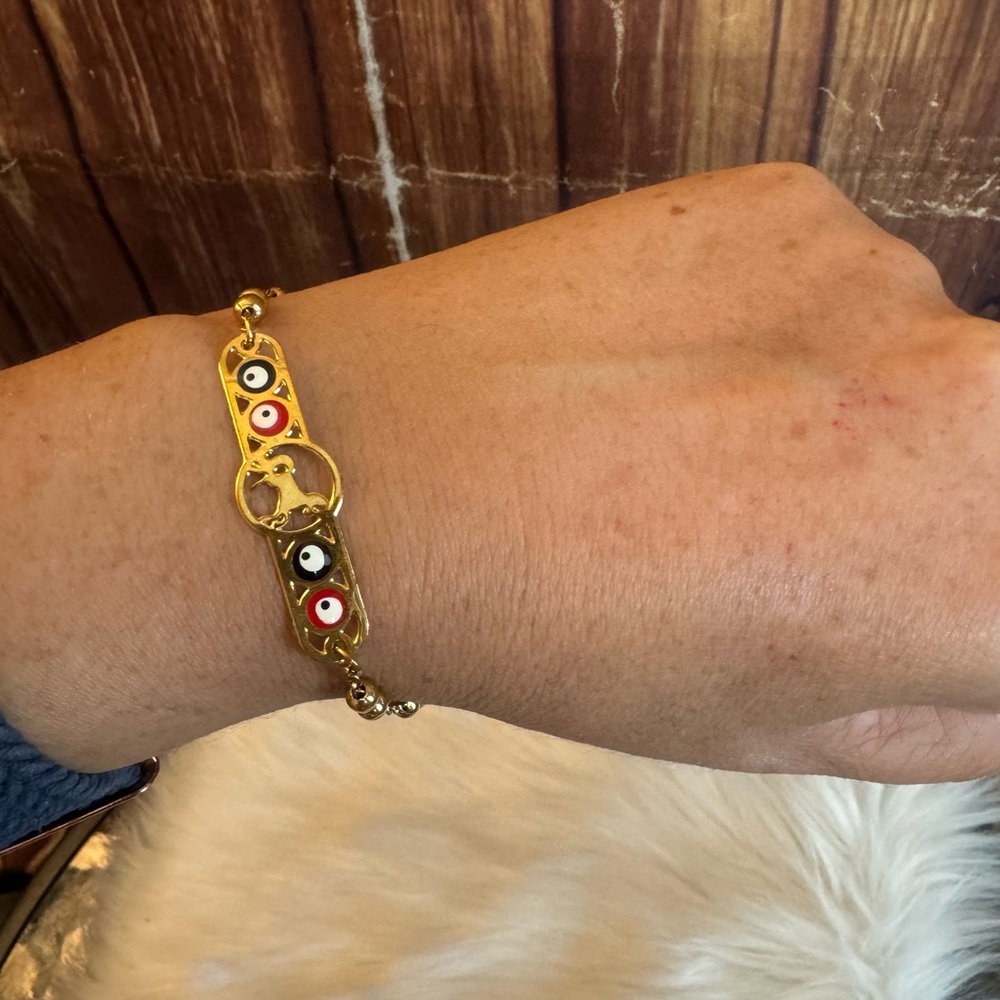 Women’s Stainless Steel Eye Bracelet